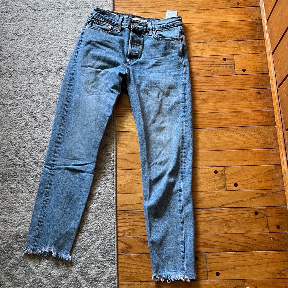 Levi’s Straight leg jeans- size 26